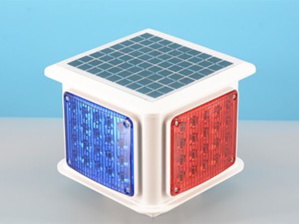 城市護欄爆閃燈