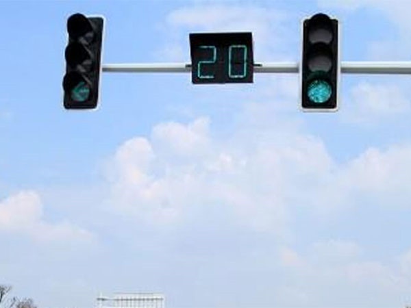 峨眉至夾江聯（lián）網（wǎng）暢通信號燈工程